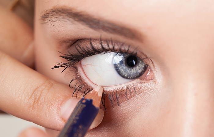 11 Magical Makeup Tricks That Make Your Small Eyes Look BIGGER!