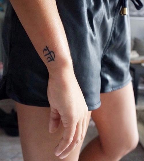 10 Best Sanskrit Tattoo Designs That Have Powerful Meanings 10 Best Sanskrit Tattoo Designs That Have Powerful Meanings