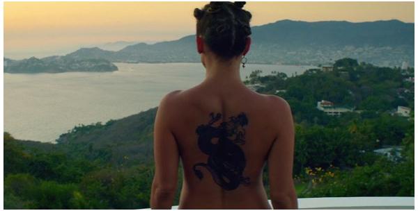 Jennifer lopez back tattoo