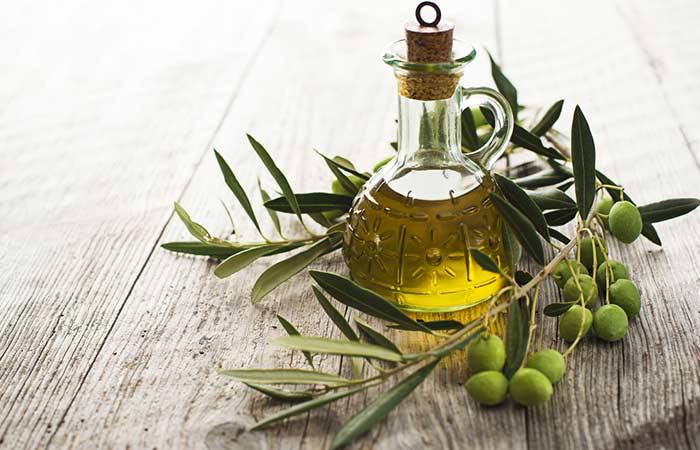 8. Simple Natural Treatments For Nourishing Your Hair
