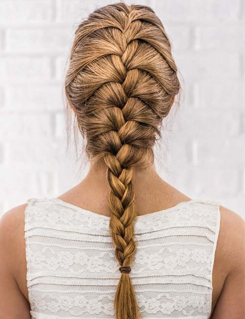 FUN BRAIDED HAIRSTYLE ❤️ I'm all about easy braided hairstyles! This one is  a cute one to do and I love how it looks when it's do