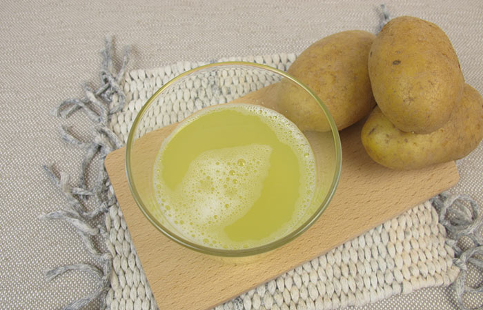 10. Potato And Onion Juice For Hair Growth