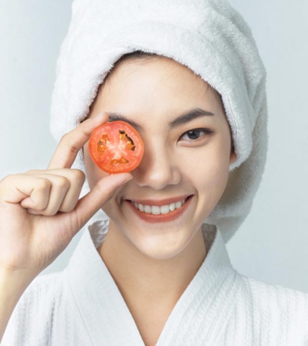 13 Easy DIY Tomato Face Masks For Clear And Radiant Skin