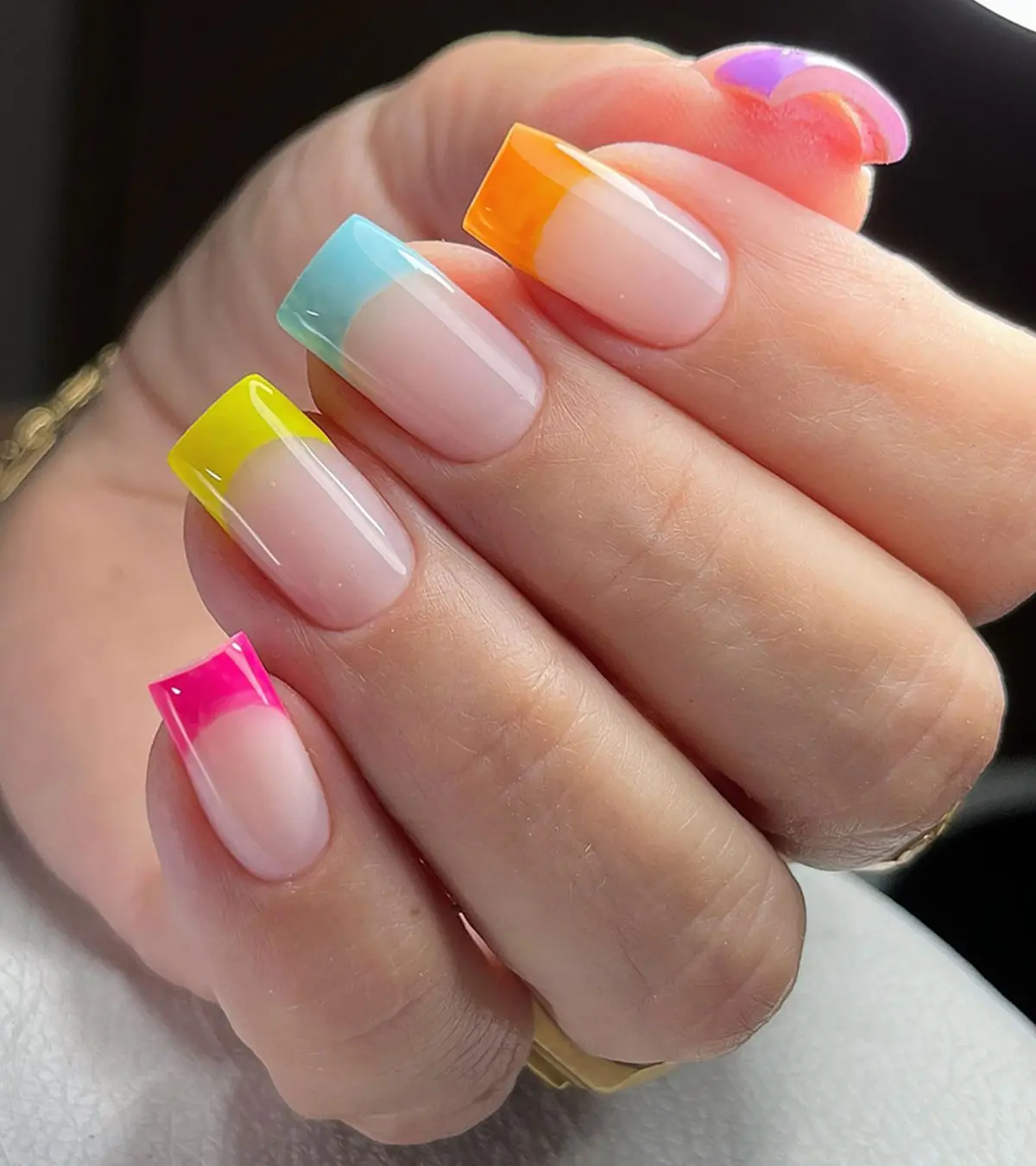 Simple Comic Pop Nail Art