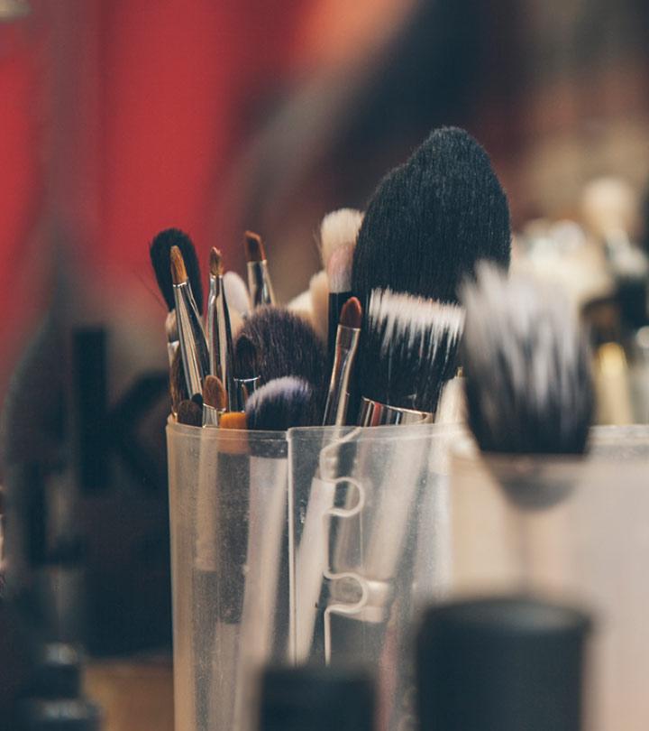 5 Types Of Eyeliner Brushes And Their Uses