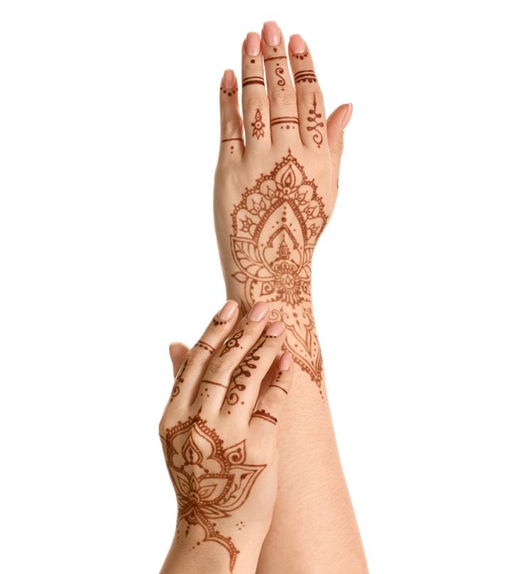 Woman Hand With Black Cute Henna Mehendi Designs Stock Photo, Picture and  Royalty Free Image. Image 140635100.