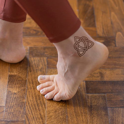 37 Amazing Ankle Tattoo Designs For Women To Try In 2024