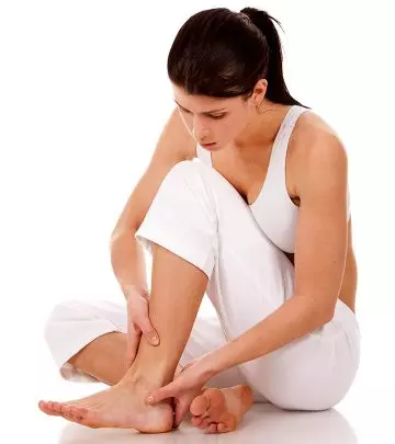 11 Best Home Remedies For Foot Pain And Prevention Tips