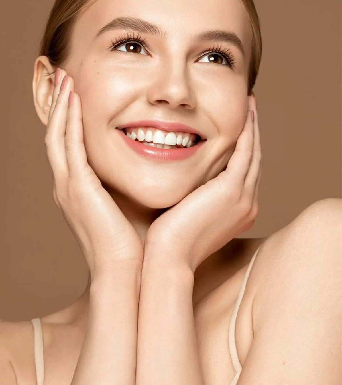 Natural glowing skin sales