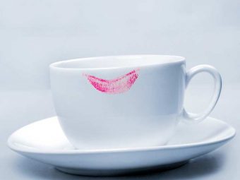 5 Amazing Ways To Prevent Lipstick Stains On Glasses & Collars