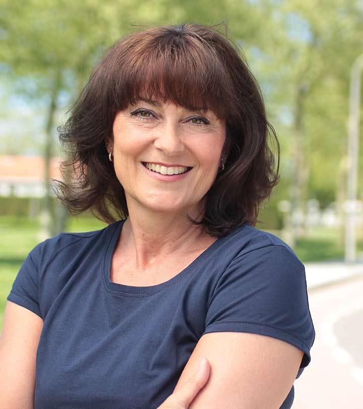 82 Elegant Short Hairstyles For Women Over 50 To Try
