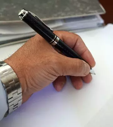 13 Worst Things Left-Handed People Experience