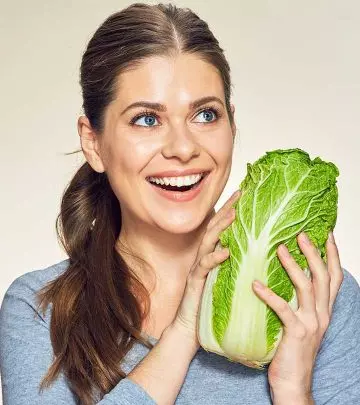 Women Are Putting Cabbage Leaves On Their Breasts. The Reason Will Make You Happy!