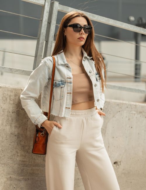 Ultimate Guide: What to Wear Under a Crop Top for Effortless Style