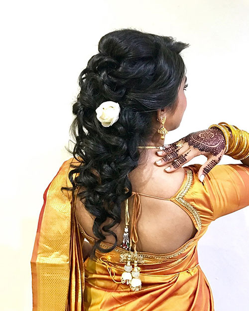 Trendy DESIGNER... - Parnika Reddy Exclusive wedding sarees | Facebook