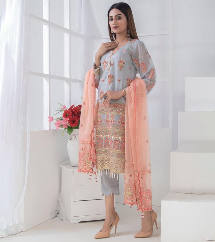 Kurti wholesale market in Delhi . Designer kurti manufacturer in Lajpat  Nagar Amarcolony Delhi | Best fashion designers, Delhi shopping, Kurti  designs