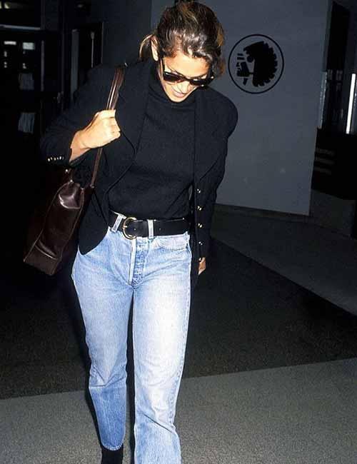 Black turtleneck and mom hot sale jeans