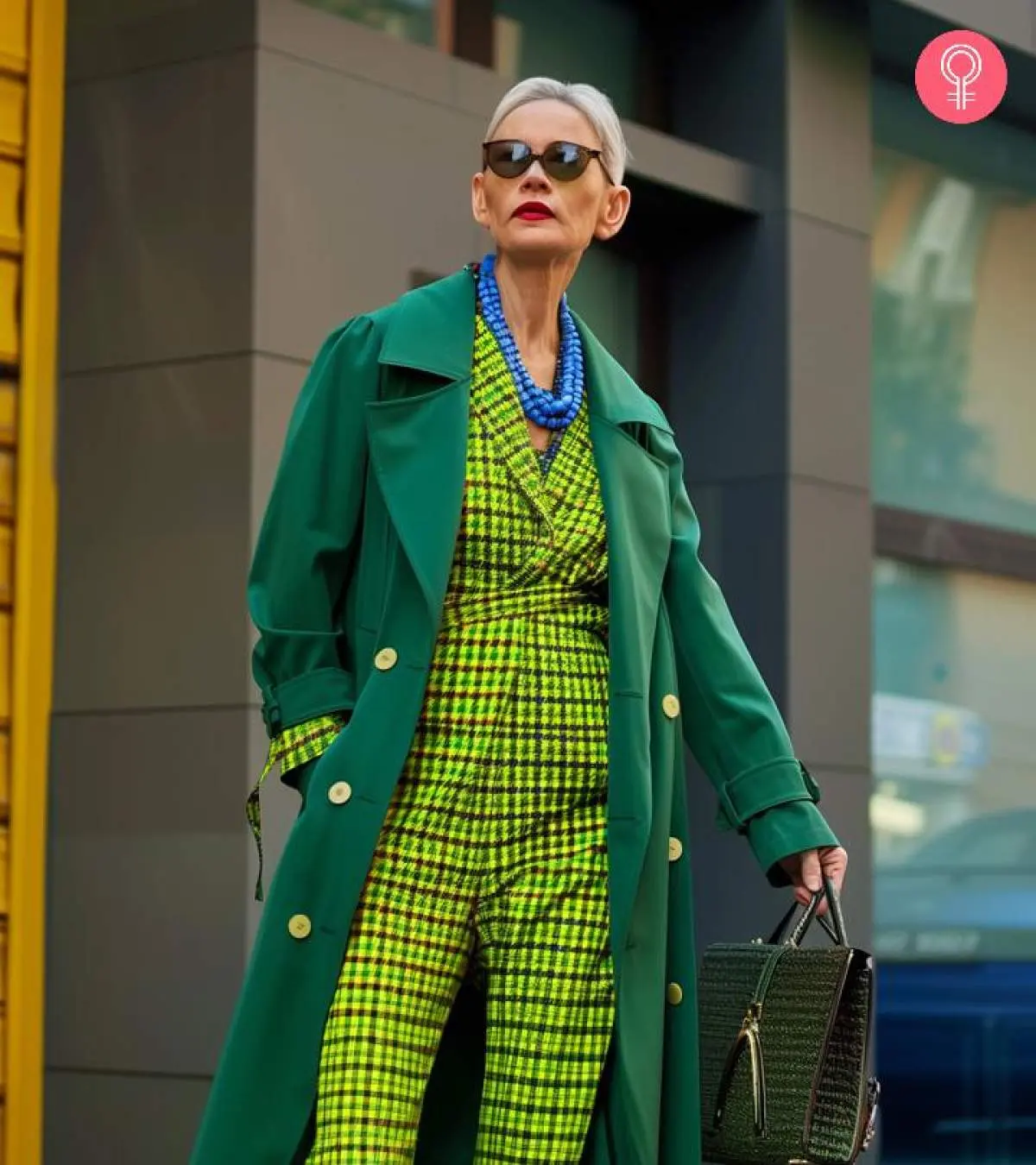 how to dress fashionably after 50 Here's How to Dress Stylishly and Comfortably for Travel After 50