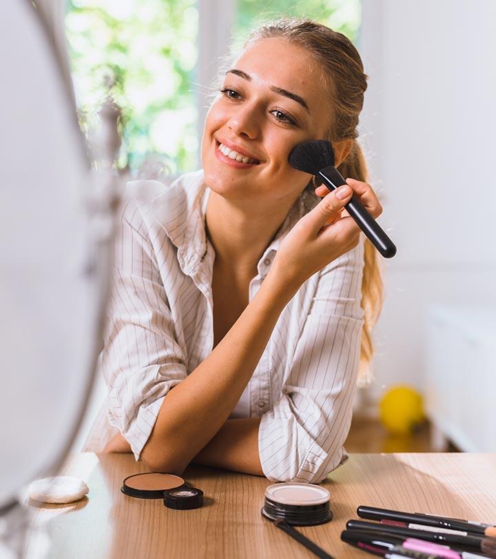 Arrange Lighting For Putting On Makeup