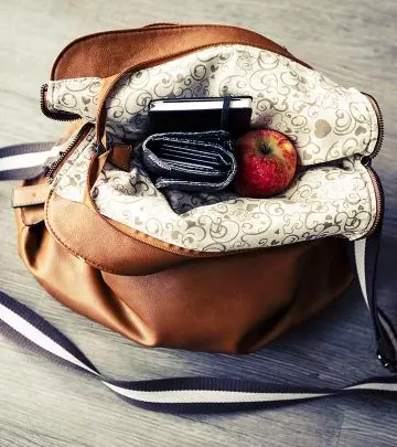6 Things You Should Never Keep In Your Purse