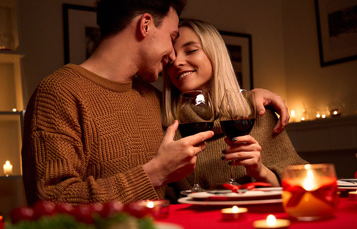 8 ways to spend less on date night