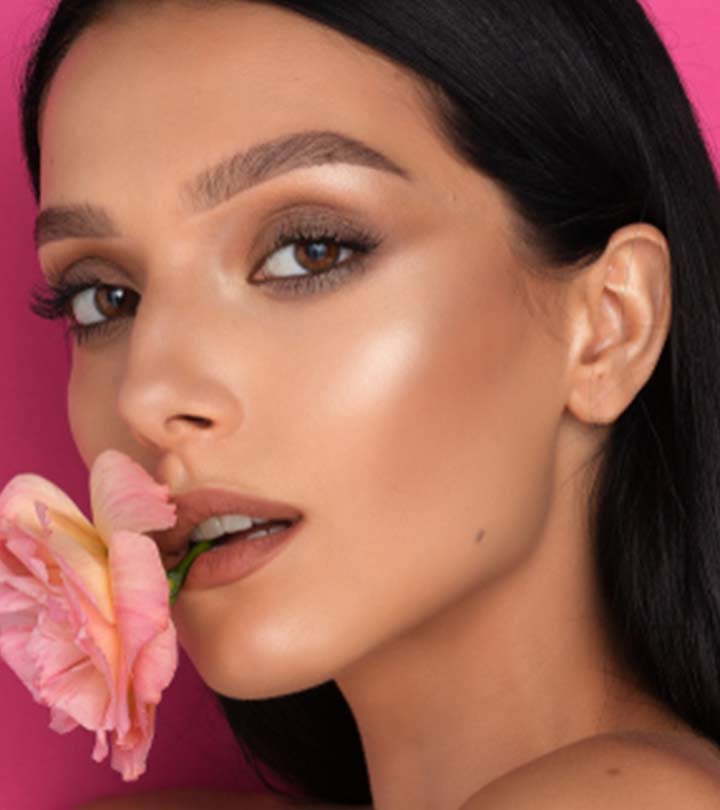 7 Best Rose Gold Highlighters Of 2023, According To A Makeup Artist