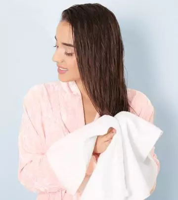 How To Towel-Dry Your Hair The Right Way