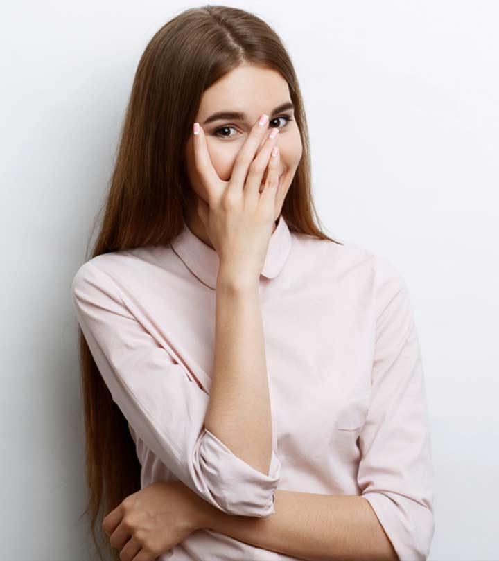 21 Signs A Shy Girl Likes You – Know Her Inner Feelings