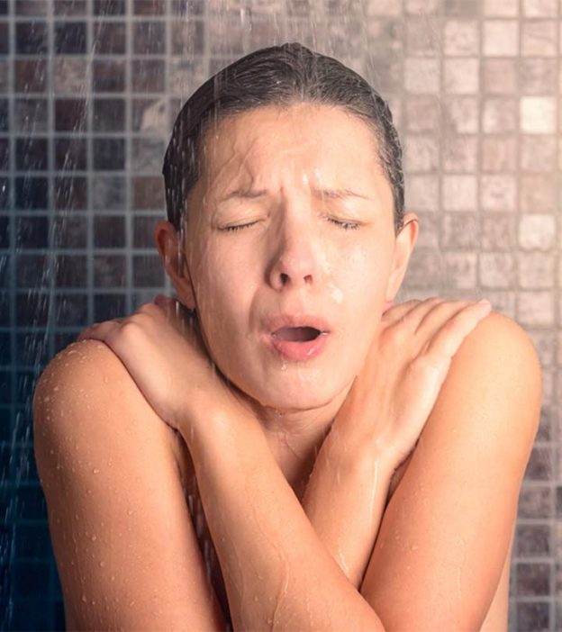 7 Surprising Cold Shower Benefits & How To Take One