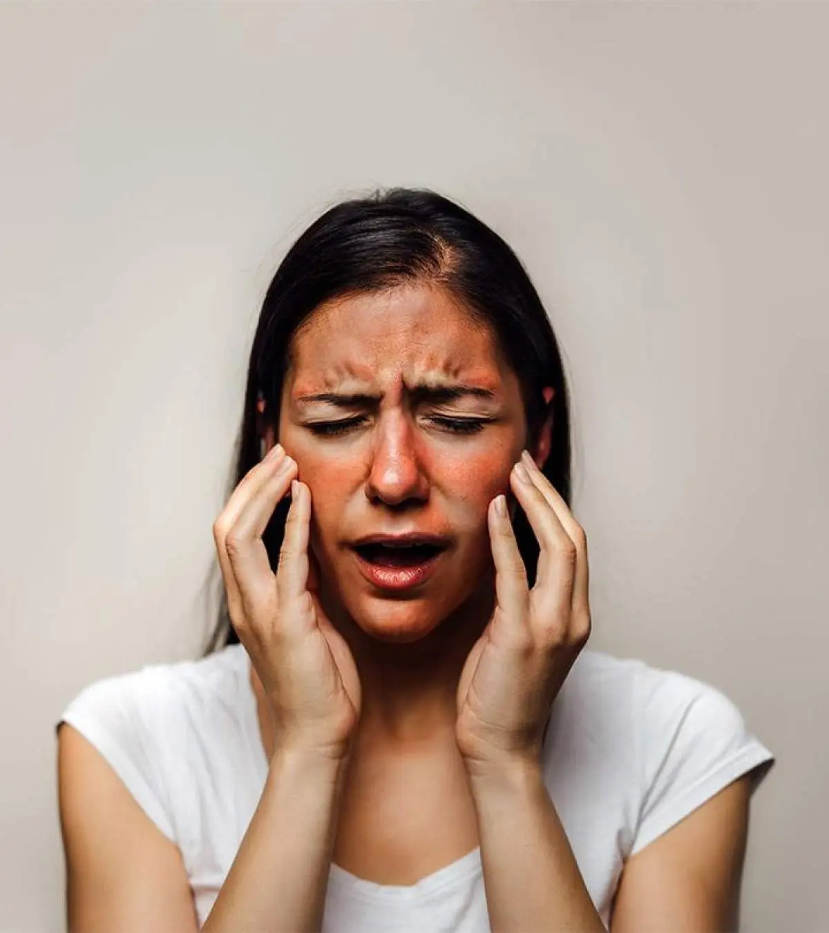 Sun Rash: 4 Causes, Symptoms, Treatments, And Prevention