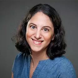 Dr. Benita Perch, Medical Reviewer at StyleCraze