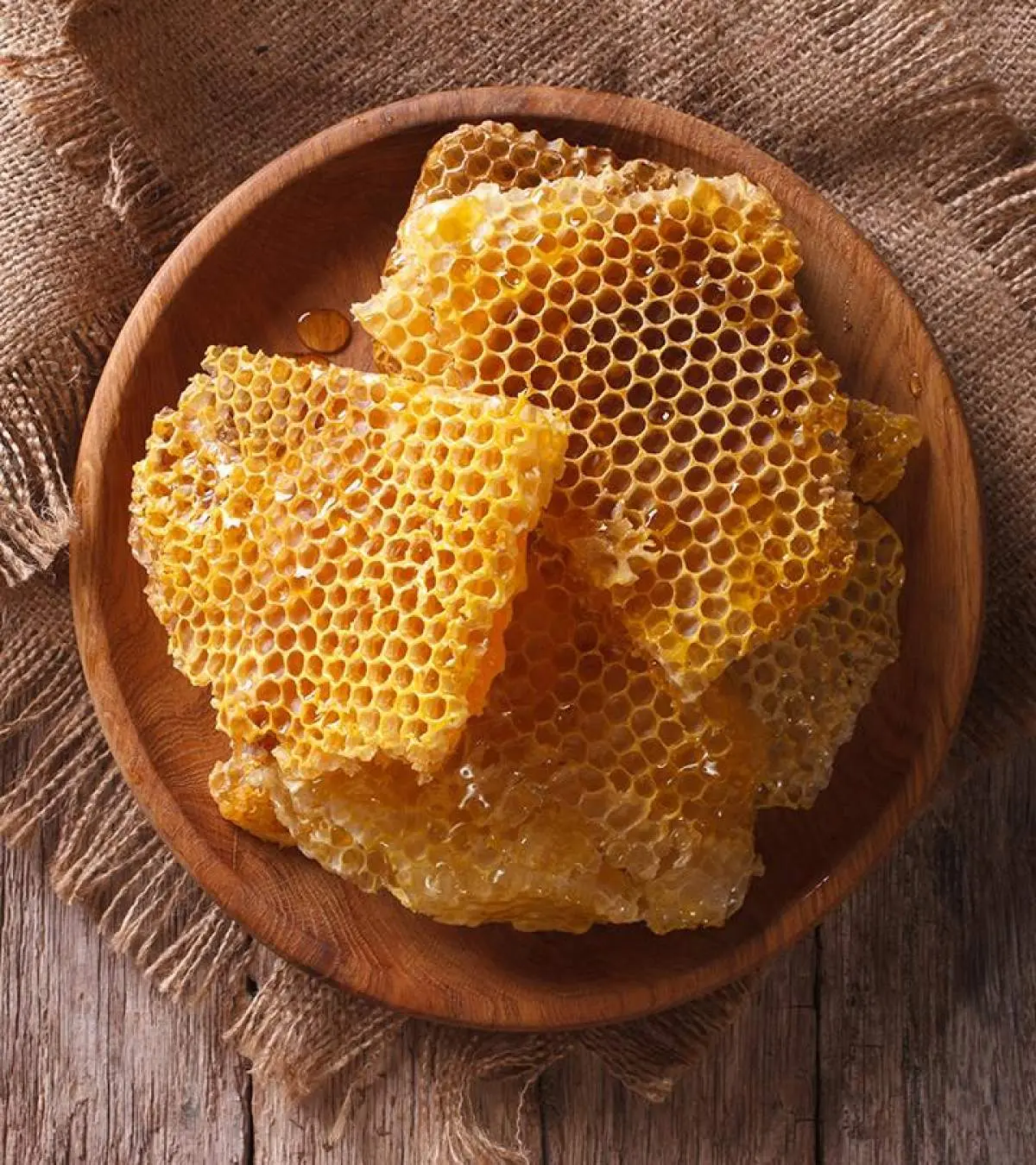 5 Benefits of Beeswax For Hair How To Use It And Side Effects