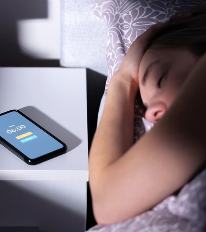 What Really Happens To Your Body When You Keep Hitting The Snooze Button