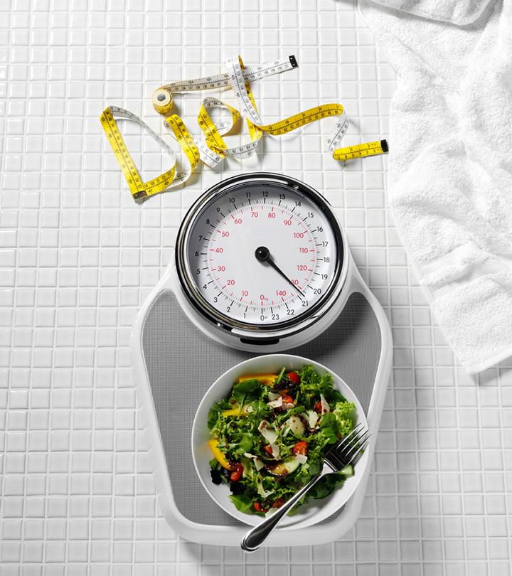 Healthy Food Concept The Balance Scales With Vegetables And Junk Food Stock  Illustration - Download Image Now - iStock