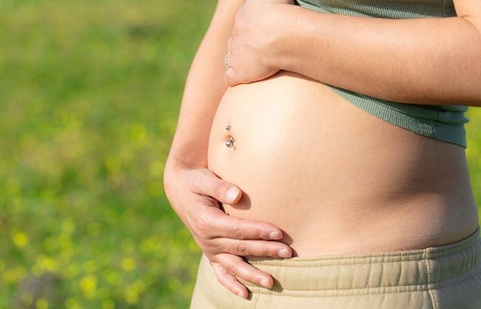 Belly button sales piercing while pregnant