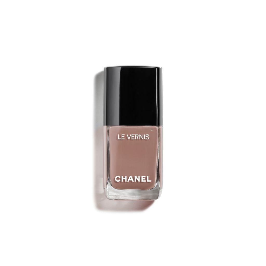 15 Best Chanel Nail Polishes – 2023