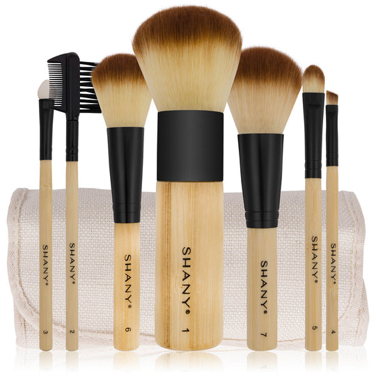 7 Best Travel Makeup Brushes That Can
